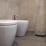 The Triangle Square X4 Apartment